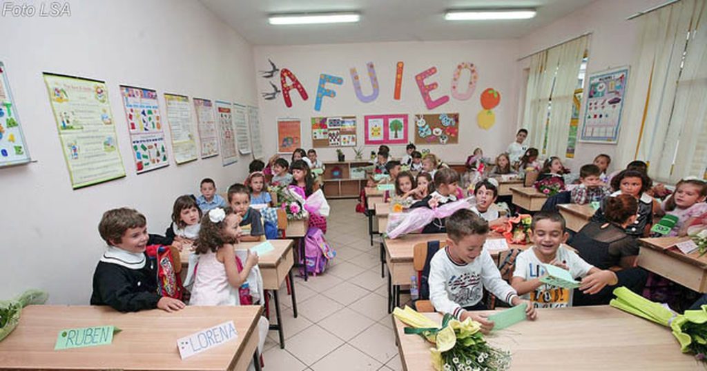 Qeveria riformaton programin pas shkolle, pagesa 1 mijë lekë/orë për mësuesit